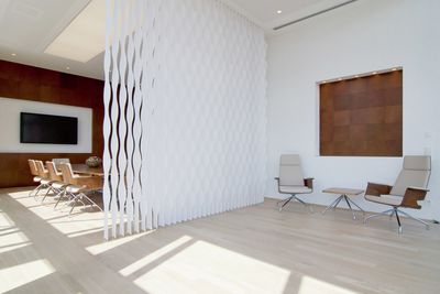 Lamellgardiner, SG 2910, Multi Visio, room shot ""Office Gehrke econ in the Torhaus", Hannover, Germany, Vertical Waves