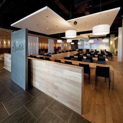 Cubicle, forheng og dusjsystemer, SG 6103, Colorama 1, Room shot "Henris Restaurant & Catering BERNEXPO", Berne, Switzerland