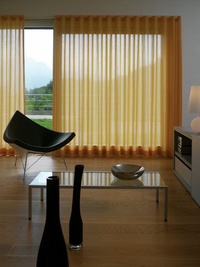 Håndførte gardinskinner, Colorama 1, Room shot