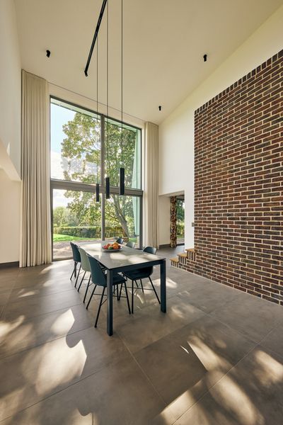 Elektrotrekk, SG 5600, Colorama 1 Multicolour, Copper Bottom, Oxford, United Kingdom