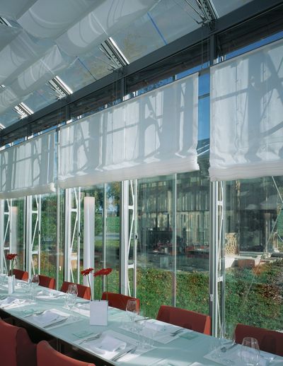 Liftgardiner, SG 2120, Colorama 1, Room shot "Paul Klee Zentrum - Restaurant Schöngrün", Berne, Switzerland