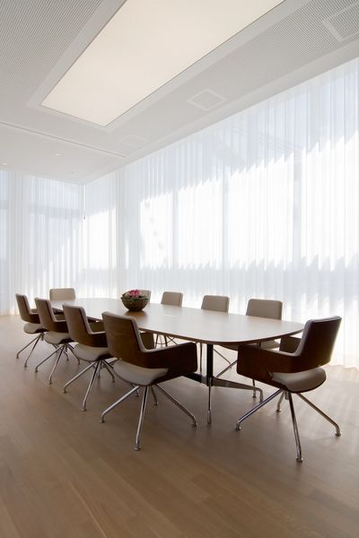 Gardinsystem, SG 5600, Colorama 2, room shot ""Office Gehrke econ in the Torhaus", Hannover, Germany, Wave