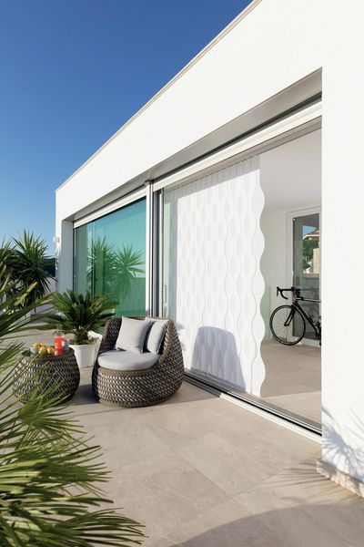 Lamellgardiner, SG 2950, Multi Visio, Casa Violi, Mallorca, Spain, Vertical Waves