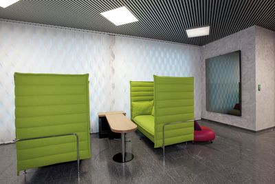 Lamellgardiner, SG 2910, Multi Visio, Raiffeisen, Schötz, Switzerland, Vertical Waves